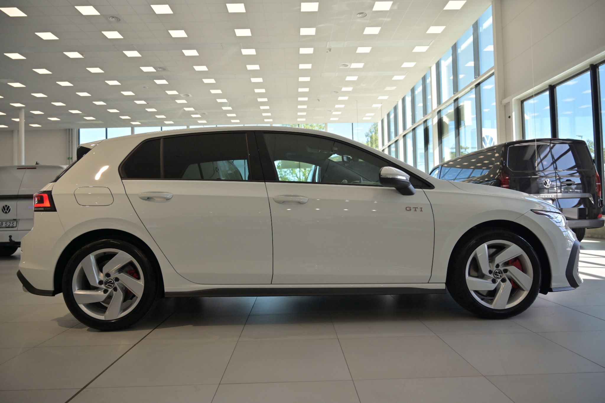 Volkswagen Golf GTI 265 hk 2026, bild 6/10