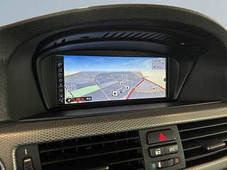 BMW 335i Coupé DCT Comfort, M Sport S&V-Hjul/Psens/Elstolar/Navi – bild 15