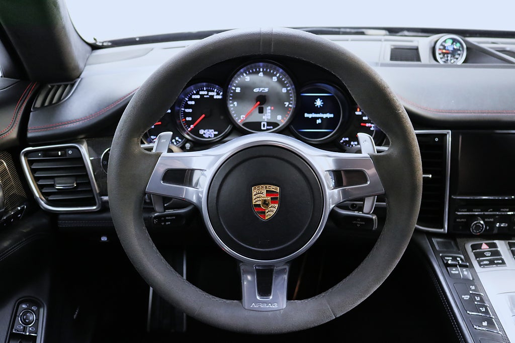 Porsche Panamera 2015 - miniatyr 10
