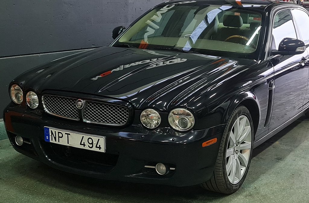 Jaguar XJ 2.7 V6