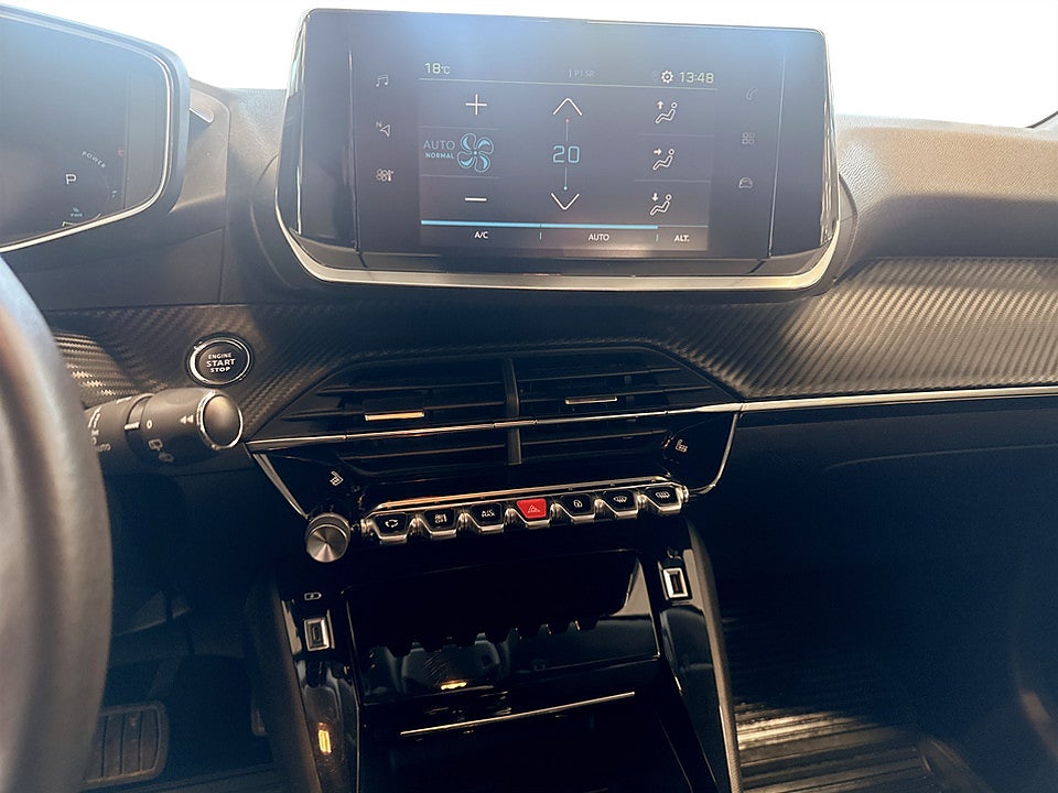 Bild på Peugeot e-208 Allure 50kWh 136hk Aut B-KAMERA CARPLAY