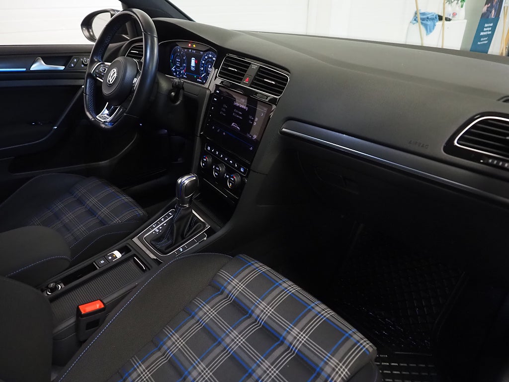 Volkswagen Golf GTE TSI 204hk Plug-In |Cockpit|Värmare|Navi|Kamera| 2018