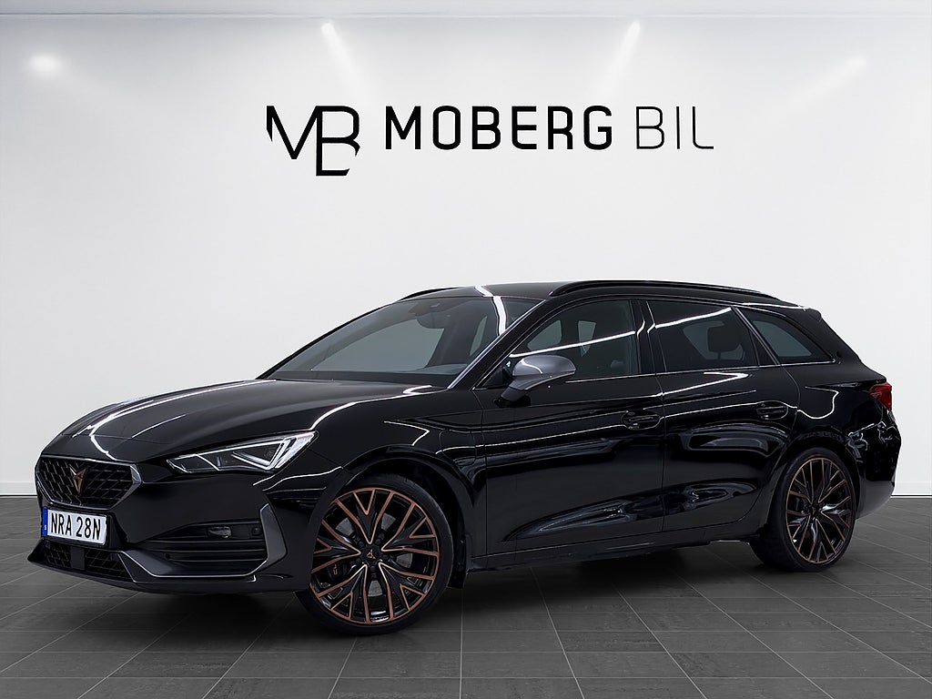 Cupra Leon Sportstourer e-Hybrid 245hk B-Kamera Navi Drag
