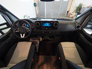 Husbil-halvintegrerad Weinsberg CaraCompact Suite 640 MEG  17 av 21