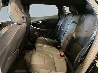 Volvo V40 D2 Aut Business Advanced Kamera Psens Värmare S&V-hjul – bild 13