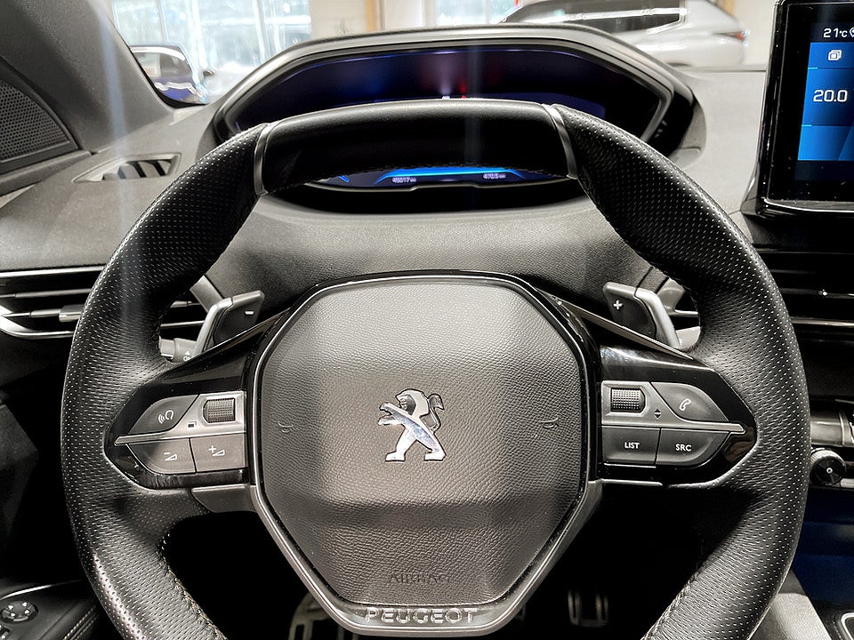 Bild på Peugeot 5008 GT 1.2 PT 130hk Aut 7-SITS B-KAMERA CARPLAY