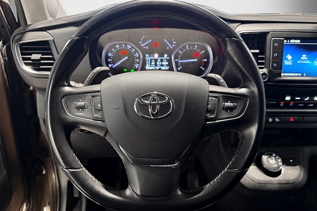 Toyota Proace Verso 2.0 177hk Premium 8-sits Teknikpkt Skinn Drag Nav B 2019