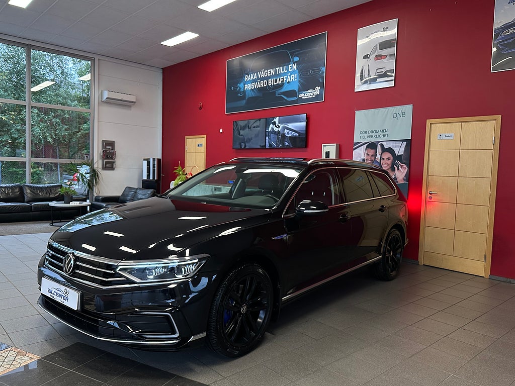 Volkswagen Passat GTE Backkamera Carplay Drag En ägare Nybes 1373kr/MÅN*