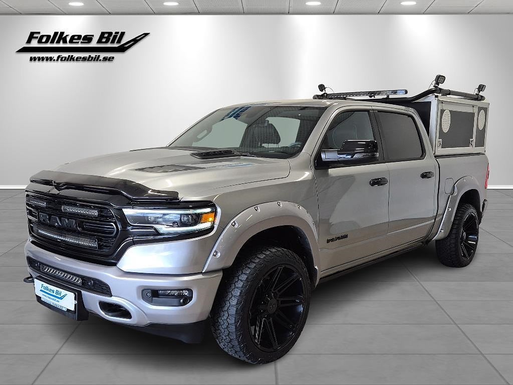 Dodge RAM 1500 Limited Night Ed. V8 HEMI Hundkåpa Extraljus x5