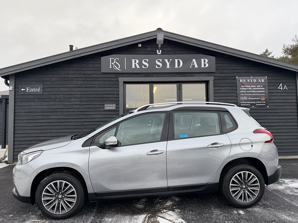 Peugeot 2008 1.2 PureTech 110 EAT Aut V-Hjul 5700 mil Euro 6