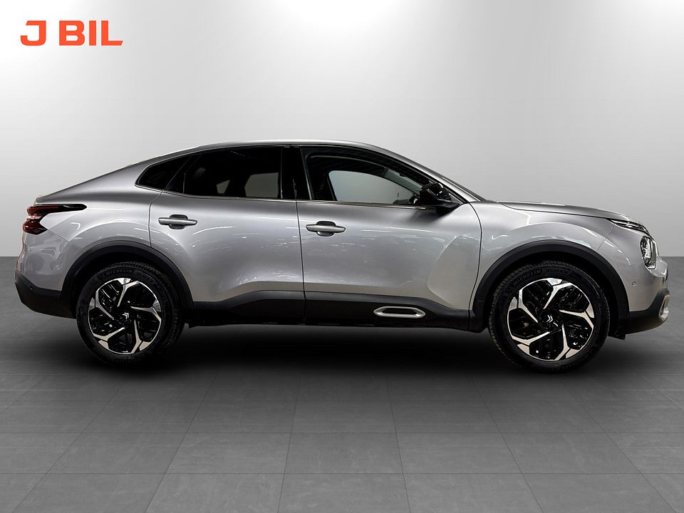 Bild på Citroën C4-X Shine 1.2 PT 130hk Aut B-KAMERA NAVI