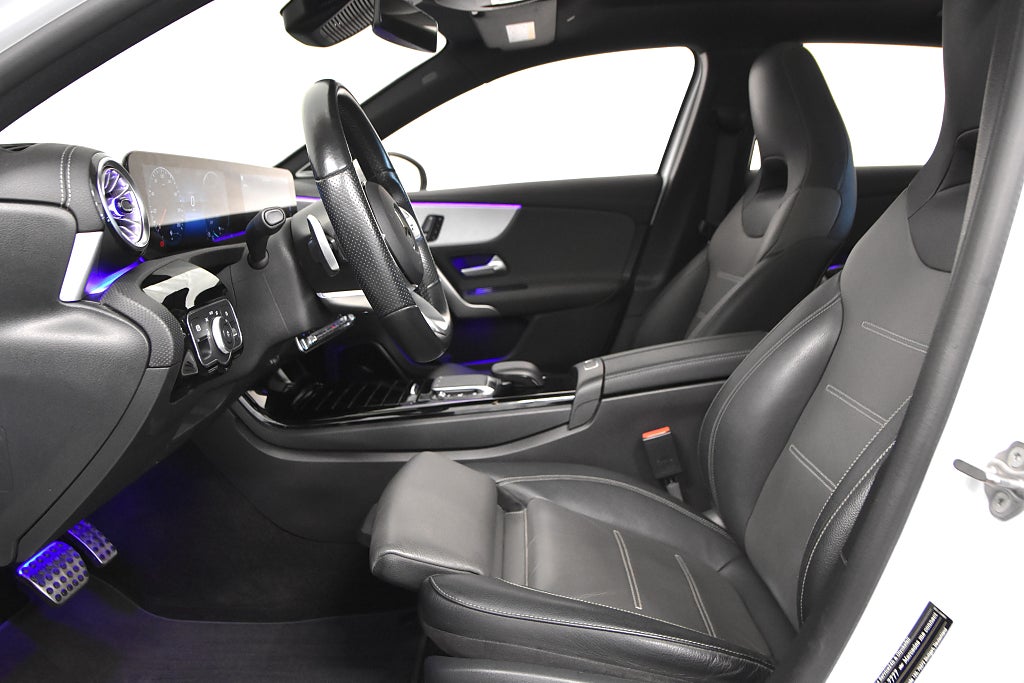 Mercedes-Benz A 2022 - miniatyr 9