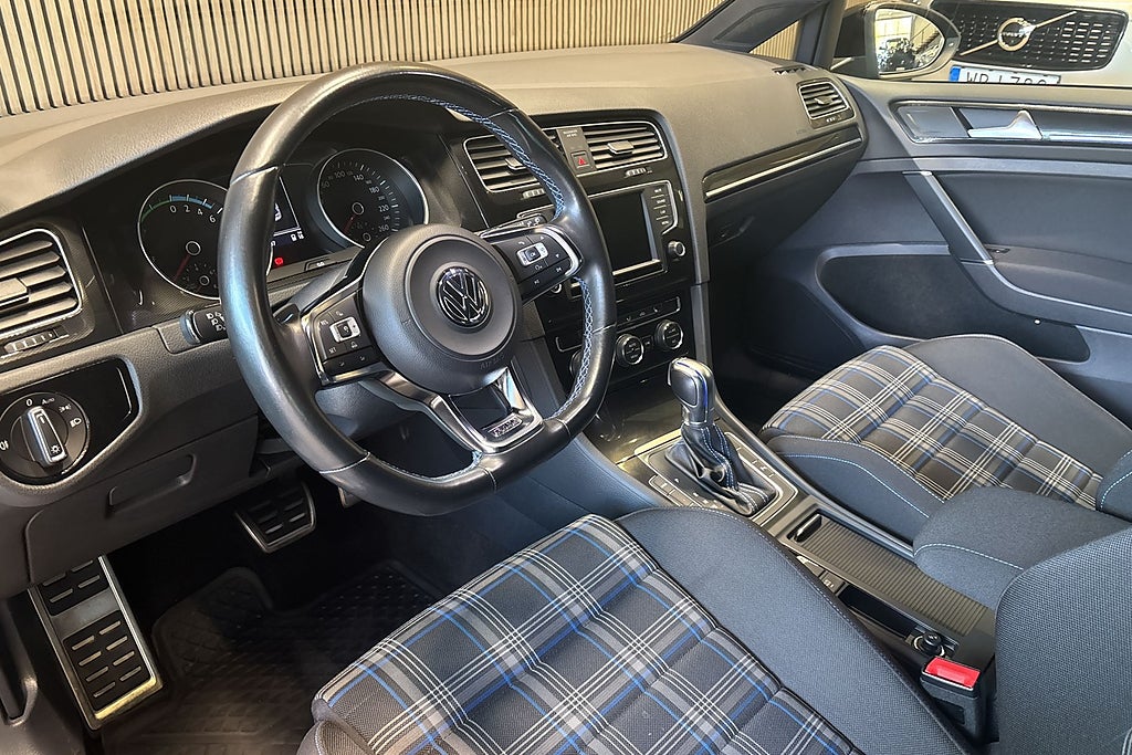 Volkswagen Golf I