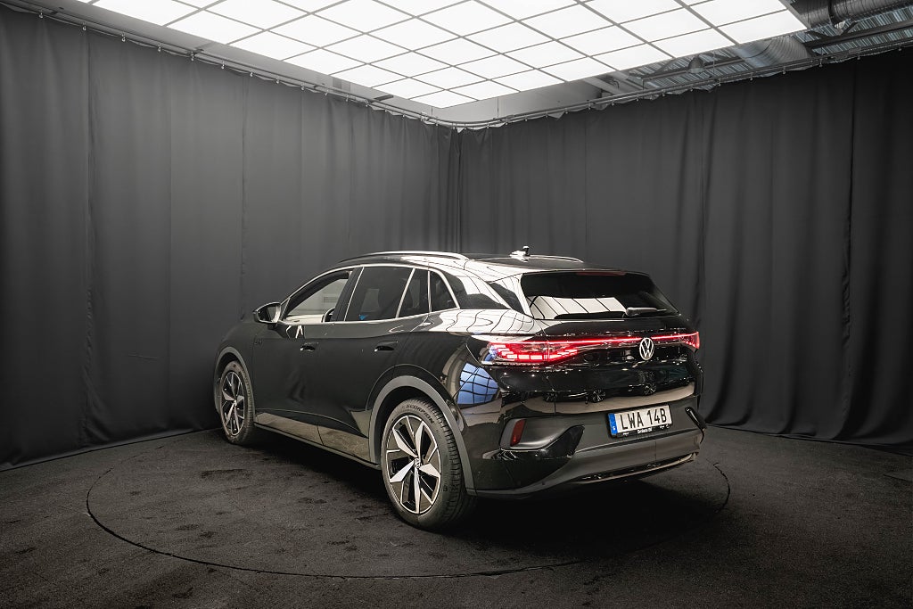 Volkswagen ID.4 GTX LÅGMILAD VÄRMEPUMP ADAPTIV-FART 1-ÄGARE MOMS 299hk
