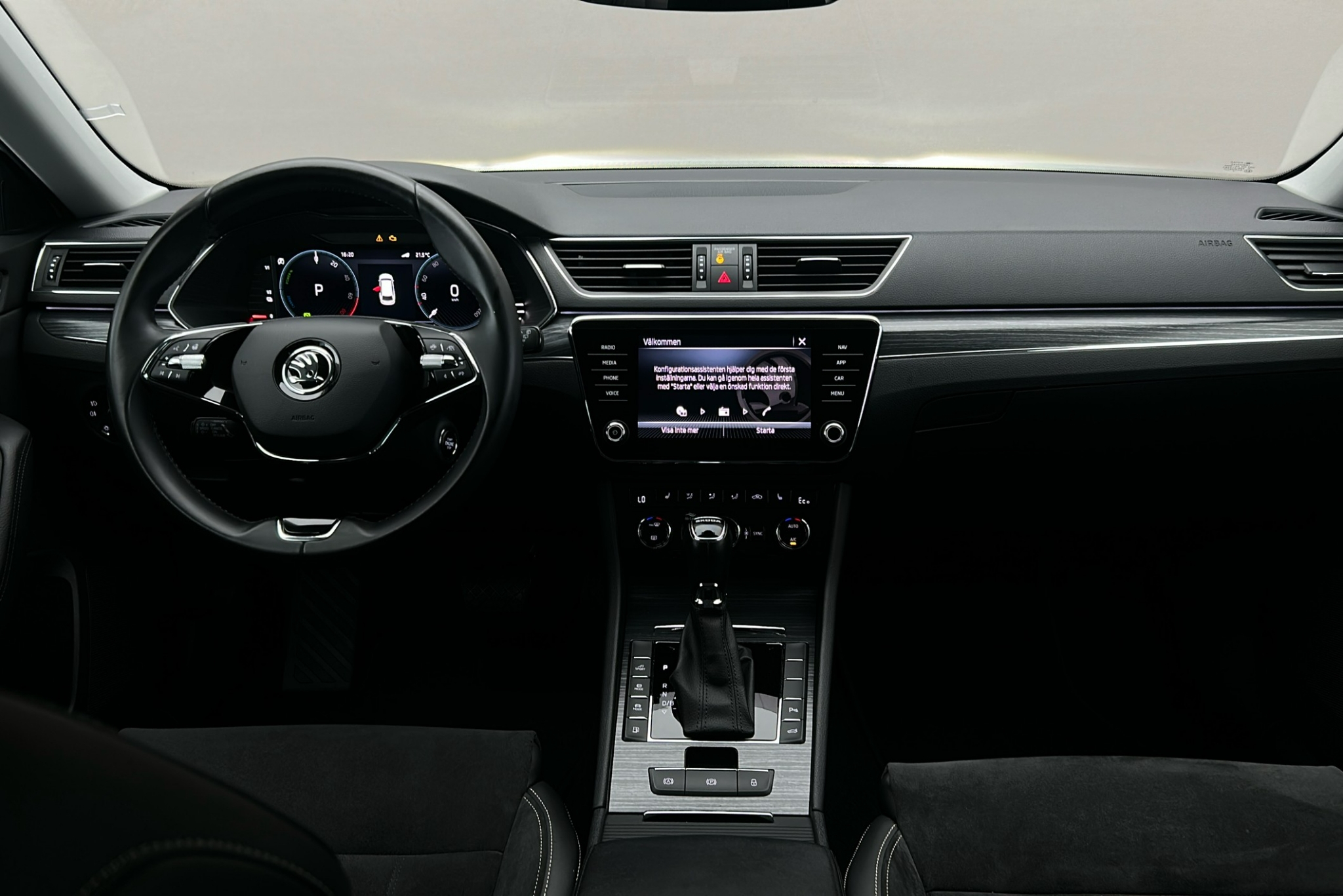 Skoda Superb 2023, bild 3/10