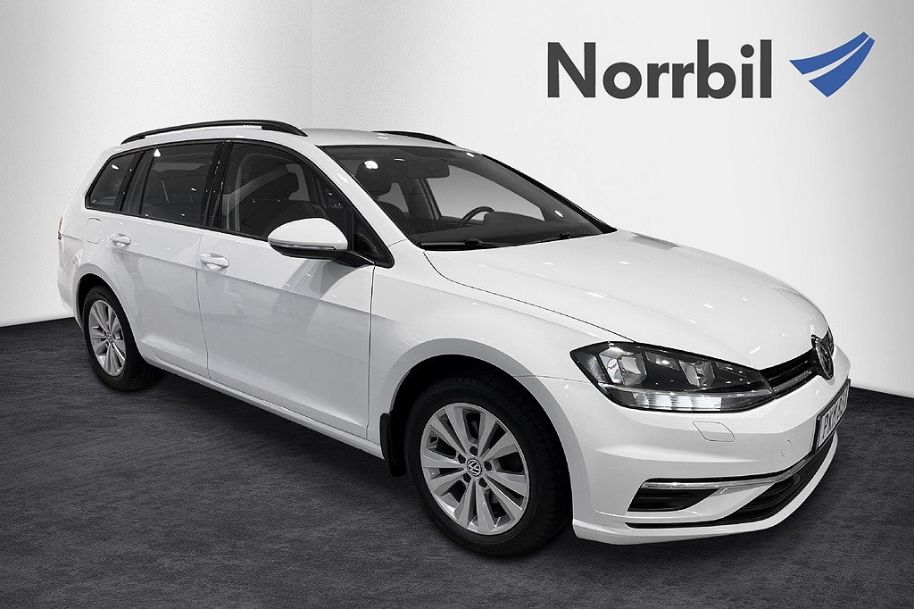 Volkswagen Golf Sportscombi TSI 110 Dragkrok backkamera