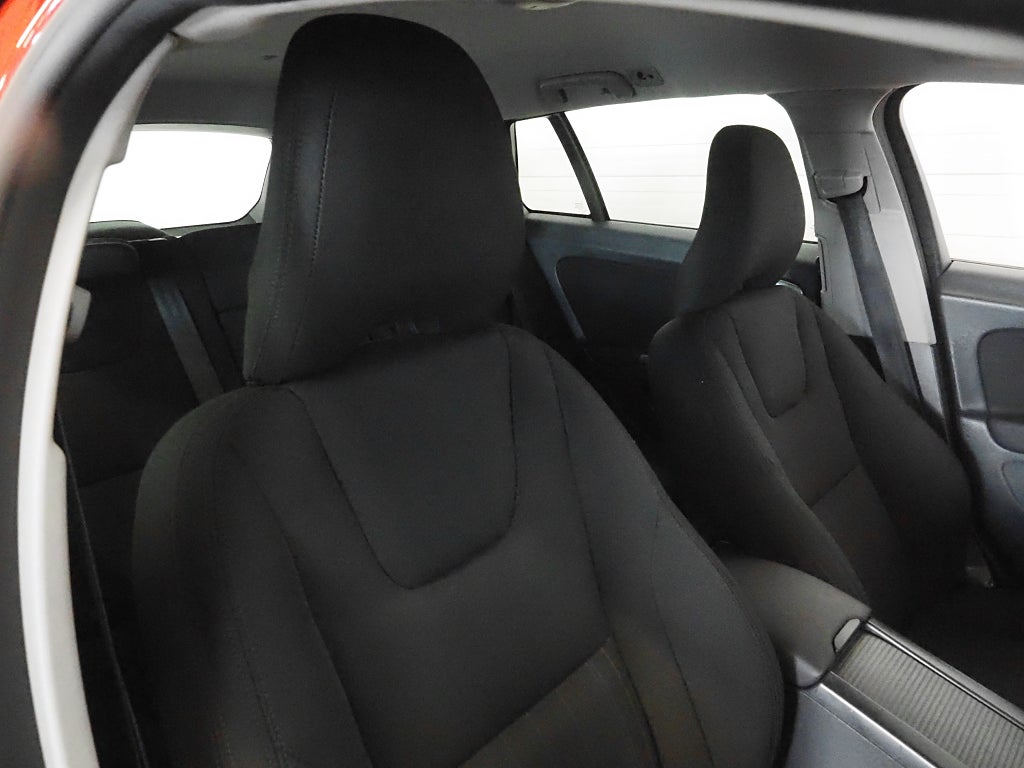 Volvo V60 T4F 180hk Aut Kinetic |Drag|Värmare|Keyless| 2012