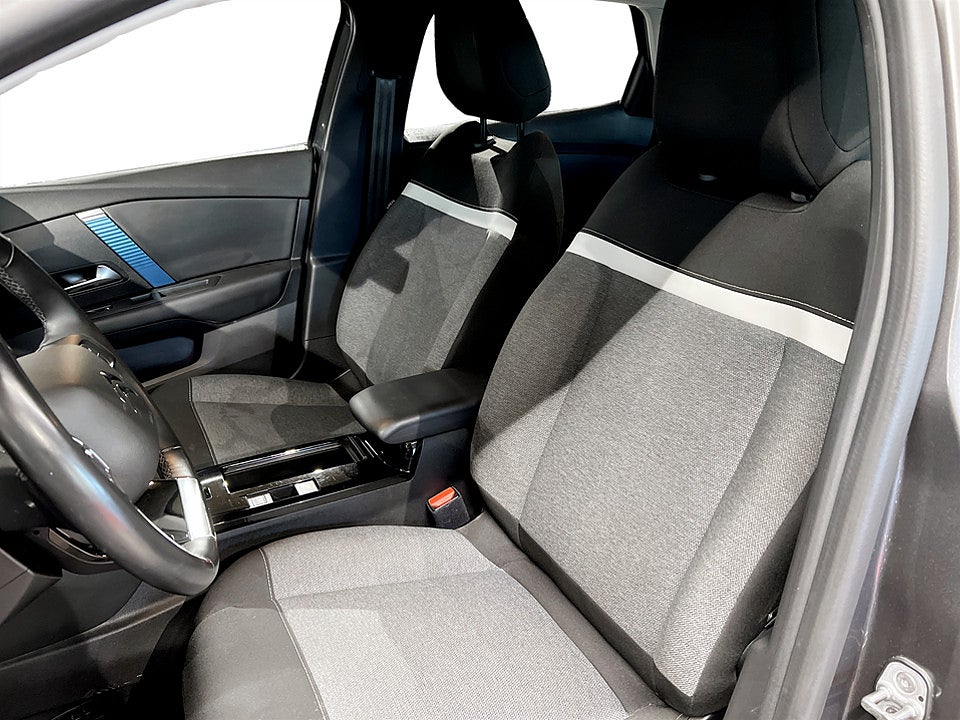 Bild på Citroen E-C4 Feel 50kWh 136hk Aut CARPLAY RATTVÄRME 