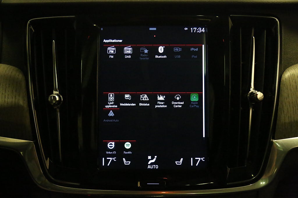 Volvo V90 Cross Country B4 Diesel 197hk AWD H/K Pano Head-up Teknikpkt 2021