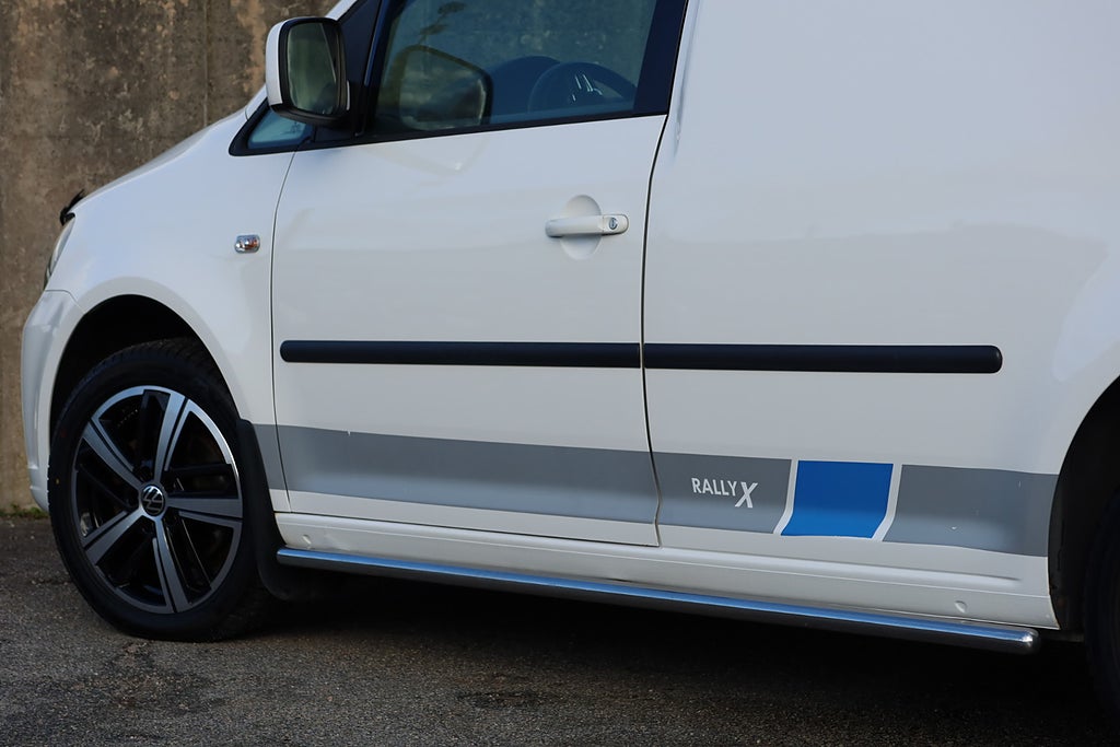 Volkswagen Caddy 1.6 TDI DSG Rally X Edition Specialutgåva Värmare Drag