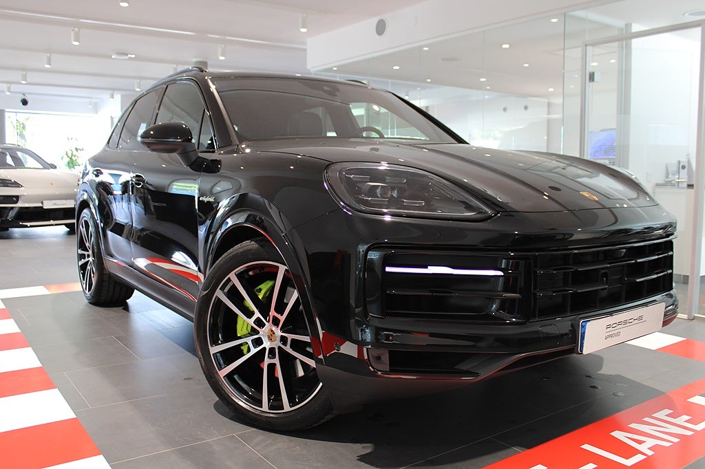 Porsche Cayenne E-HYBRID  E-HYBRID