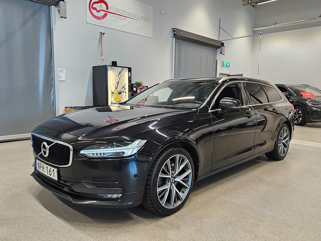 Volvo V90 D5 AWD Advanced Momentum Värmare Drag VOC Nyserv