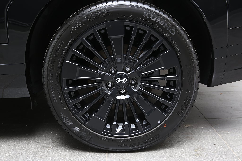 Hyundai Santa Fe 4WD Plug-in Calligraphy - Business Lease 2027