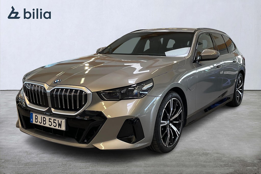BMW 530e xDrive Touring M Sport Värmare Head-Up 360 Kamera Drag 