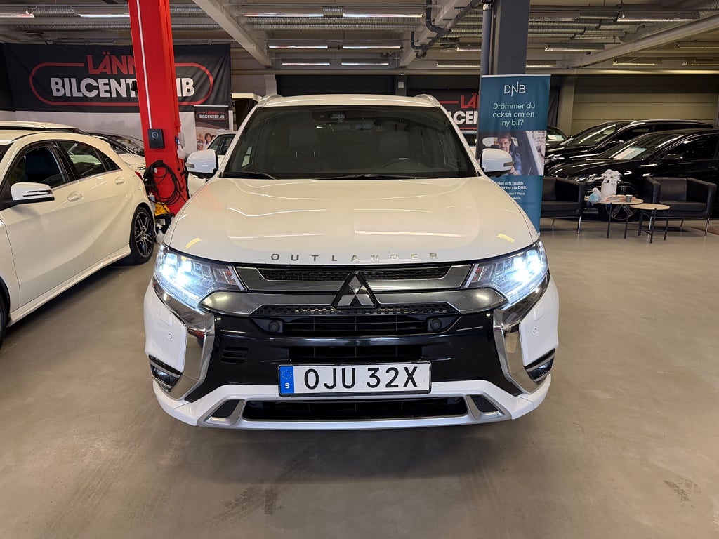 Mitsubishi Outlander 2020 - miniatyr 3