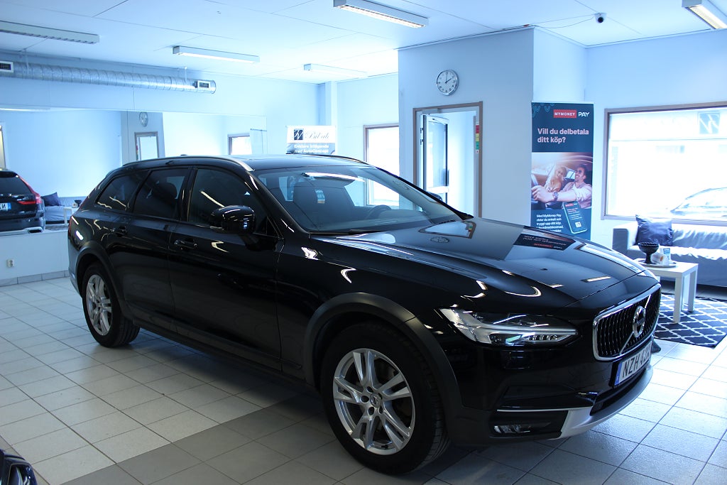 Volvo V90 Cross Country D4 AWD Läder/Panorama