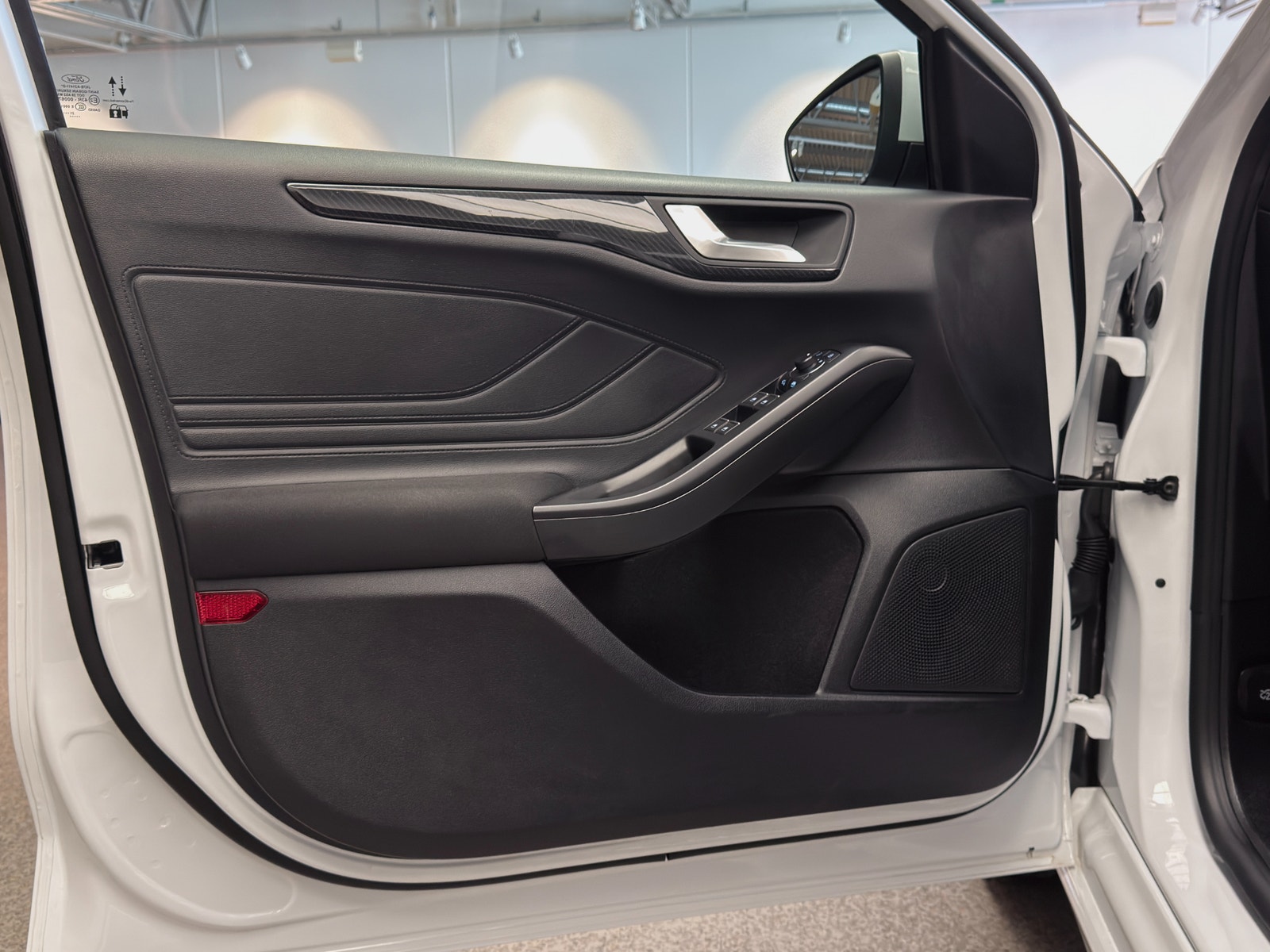 Ford Focus Active Kombi 125hk | ST-Line | Dragkrok | Backkamera 2022 - miniatyr 9