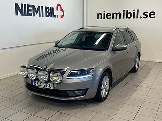 Skoda Octavia Kombi 2.0 4x4 150hk Dvärm Bkam Drag Canton SoV