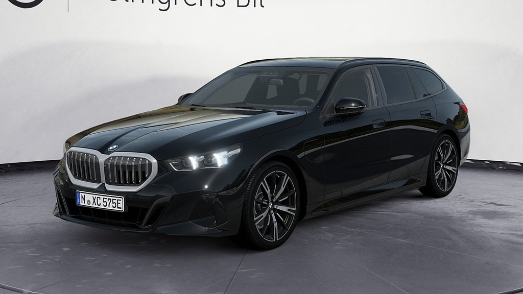 BMW 530e xDrive Touring M Sport Business Ed Drag DA Pro H K