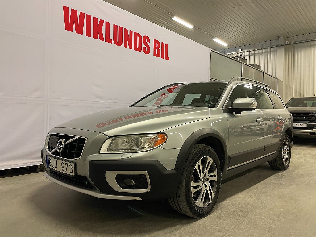 Volvo XC70 D5 AWD Geartronic Summum Taklucka Skinn GPS Drag