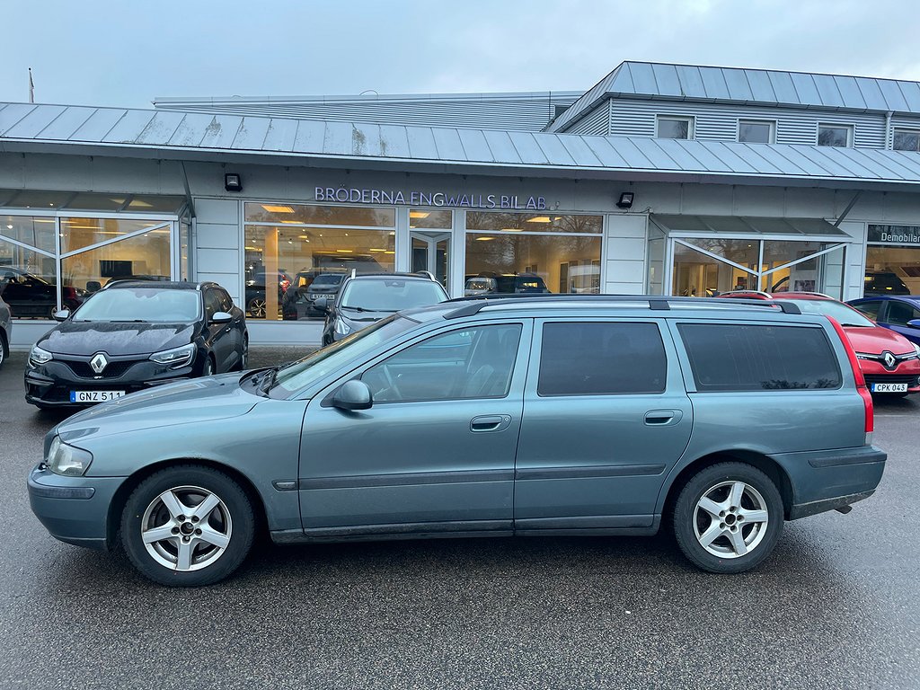 Volvo V70 2.4 Euro 4, dragkrok, nybesiktigad