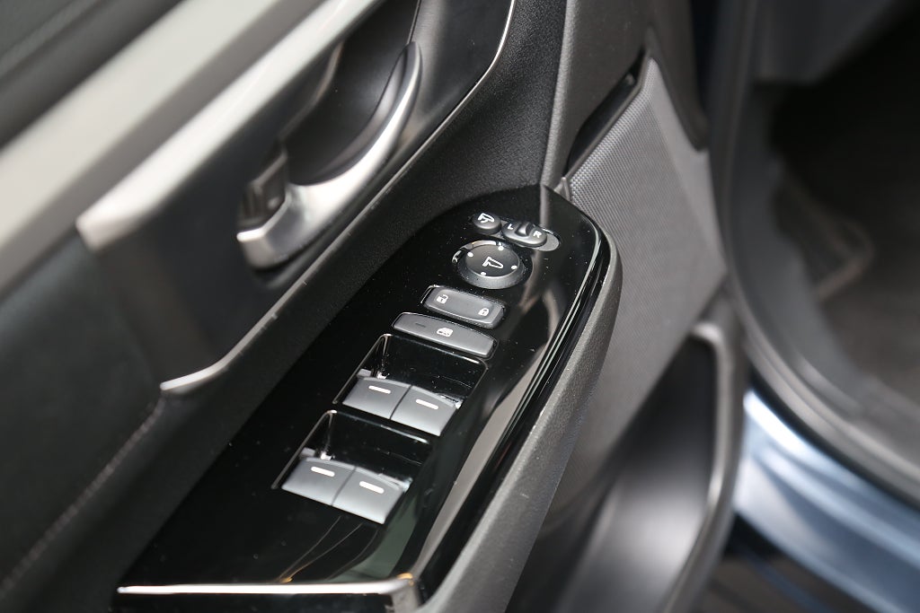 Honda CR-V Hybrid 215hk E-CVT Elegance Extraljus Motorv Dragkrok 2021