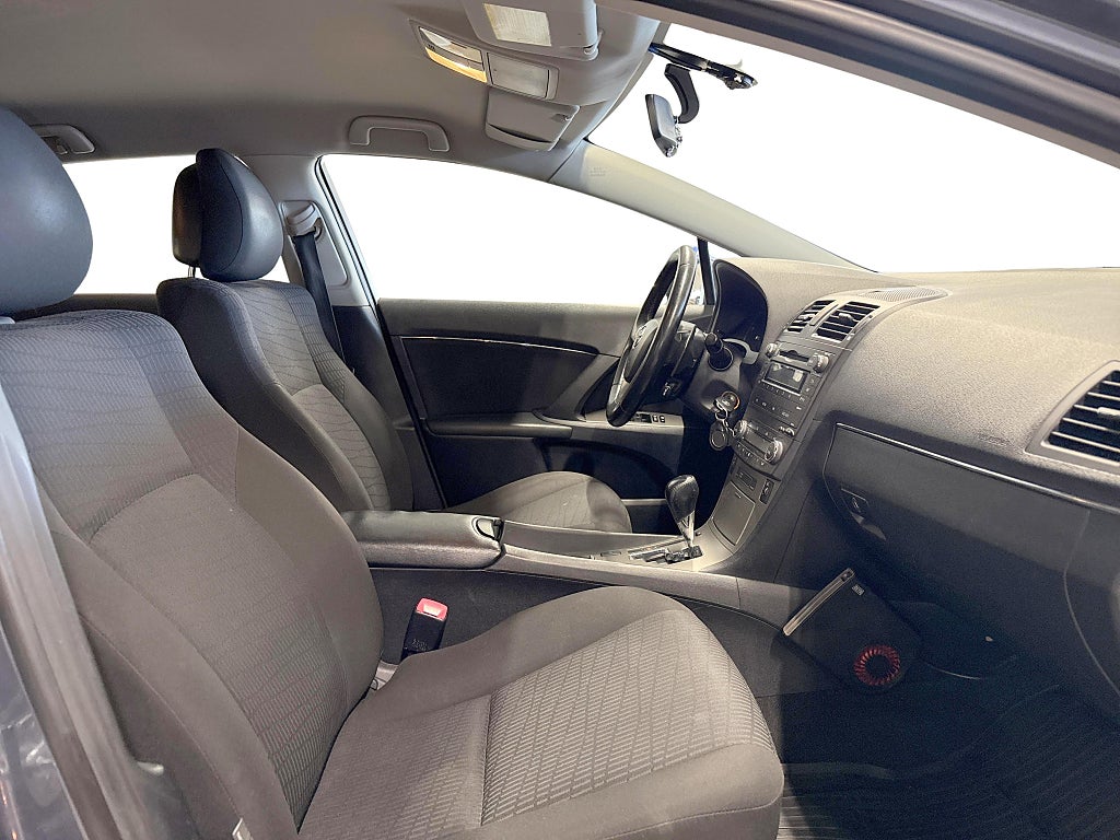 Toyota Avensis 2009 - miniatyr 9