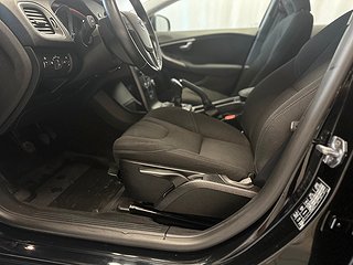 Volvo V40 D2 Kinetic 120hk SoV/VoC/P-sens/farthållare