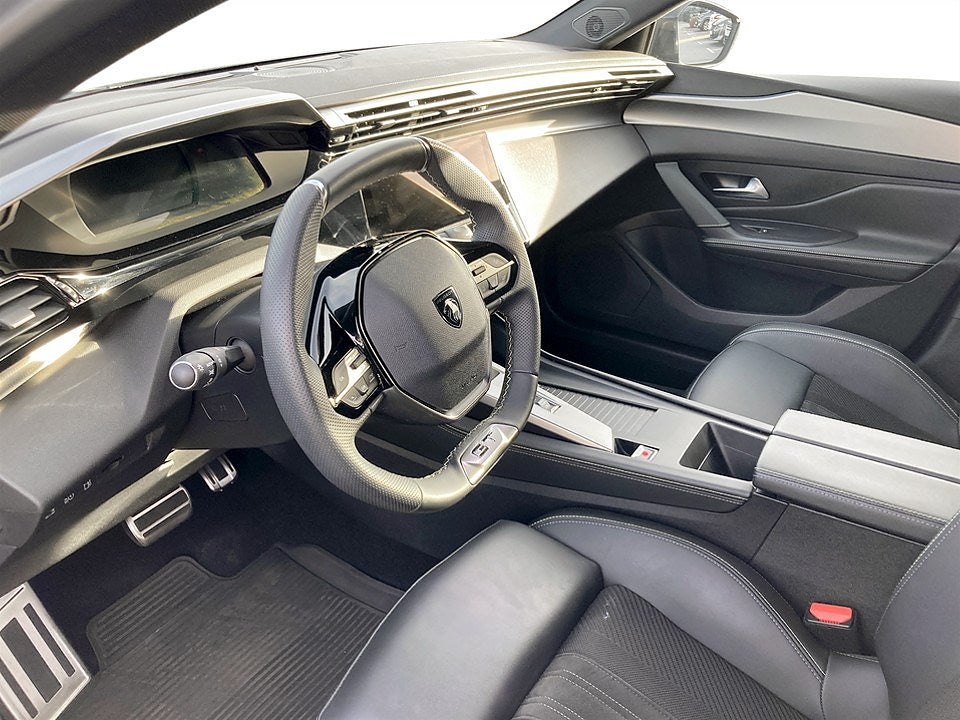 Bild på Peugeot 408 GT Hybrid 225hk Aut - 360-KAMERA, CARPLAY