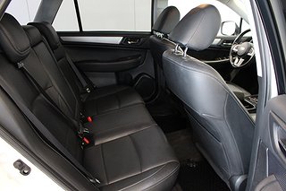 Kombi Subaru Outback 10 av 22