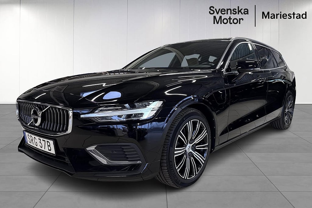 Volvo V60 Recharge T8 AWD Incription / Pano / Backkamera / Förarstol med m