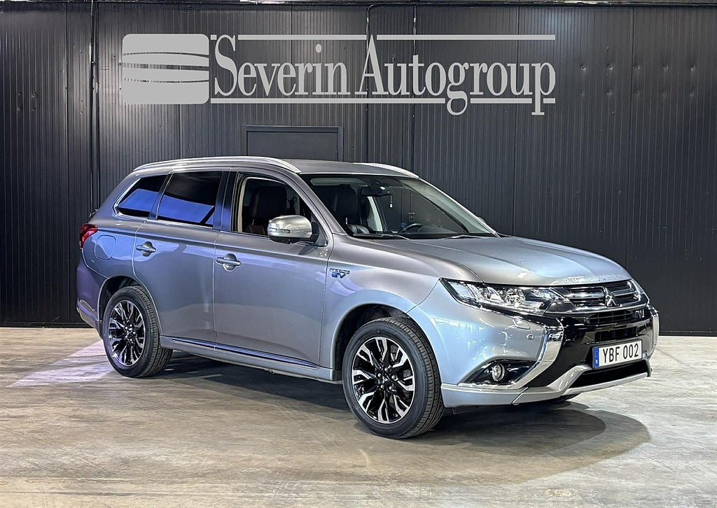 Mitsubishi Outlander PHEV (203hk) Business / Navi