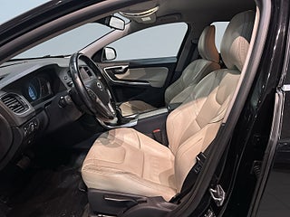 Volvo V60 D3 Ocean Race Business Edit Pvärm Skinn Psens SoV – bild 7