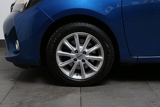 Halvkombi Toyota Yaris 6 av 23