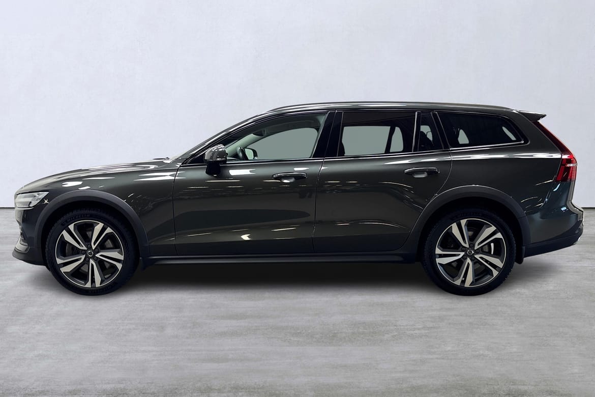 Volvo V60 Cross Country 2021, kuva 2/10