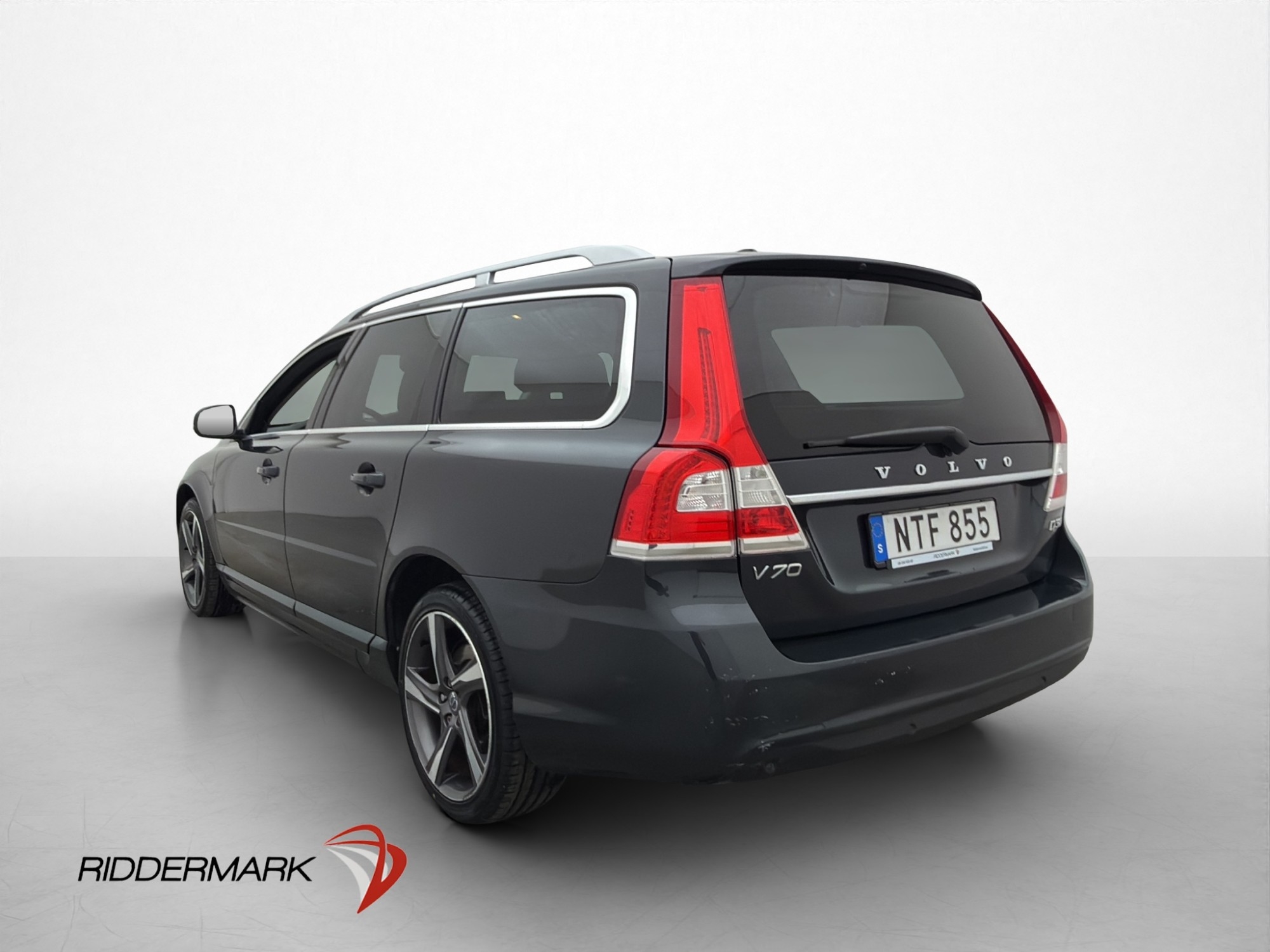 Volvo V70 2016, photo 6/10