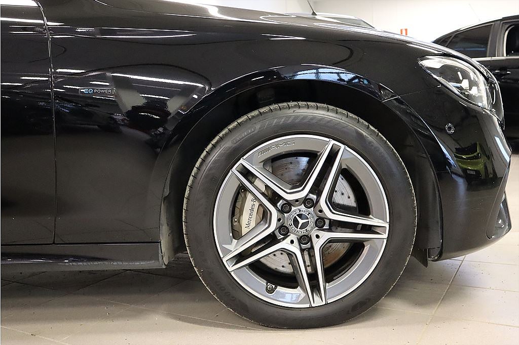 Bild på Mercedes-Benz E 300de AMG Line T 4MATIC 306hk - DRAG, WIDESCREEN