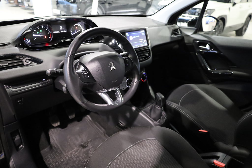 Peugeot 208 1,2 PureTech 82hk 5D Blåtand K-rems bytt 2018