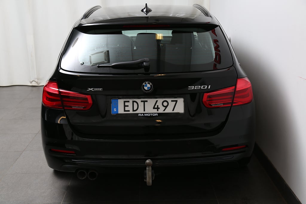 BMW 320 i xDrive 184hk Sport line Touring Aut Dragkrok