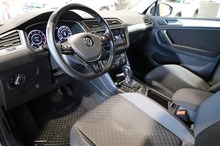 SUV Volkswagen Tiguan 9 av 25